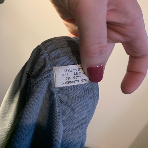 Under armour youth shorts - Picture 2 of 7